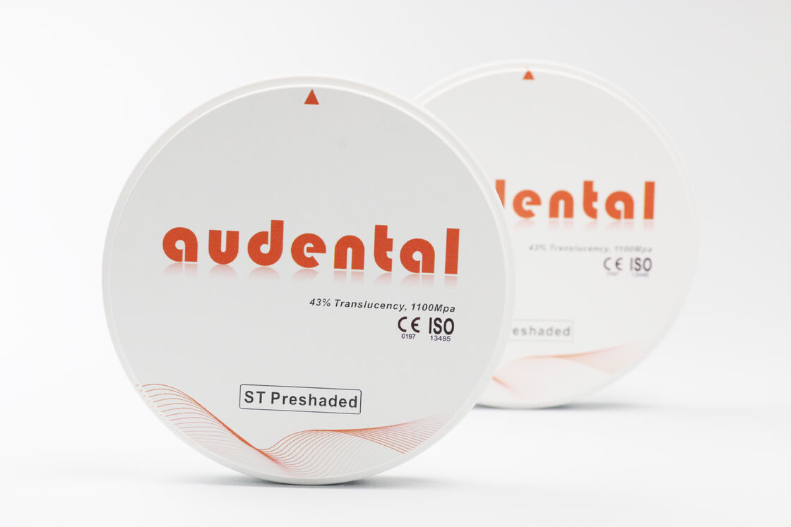 Vorgefärbter Zirkonoxidblock für gleichmäßige Farbgenauigkeit und hohe Transluzenz für natürlich aussehende Zahnrestaurationen