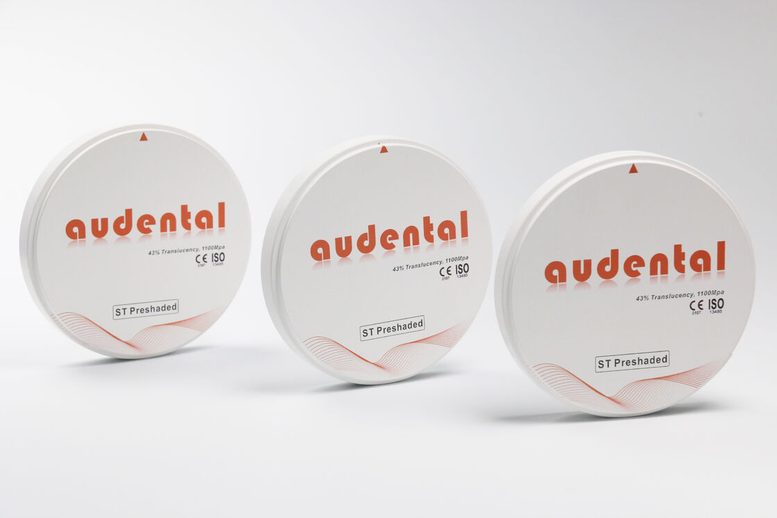 Vorgefärbter Zirkonoxidblock für gleichmäßige Farbgenauigkeit und hohe Transluzenz für natürlich aussehende Zahnrestaurationen